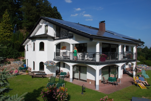 Pension "Haus Sonneck" in 63869 Heigenbrücken